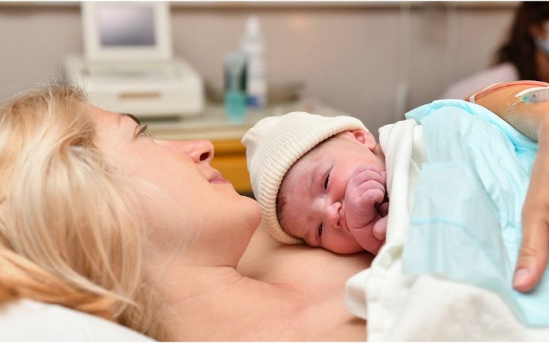 dịch vụ chăm sóc mẹ và bé sau sinh
